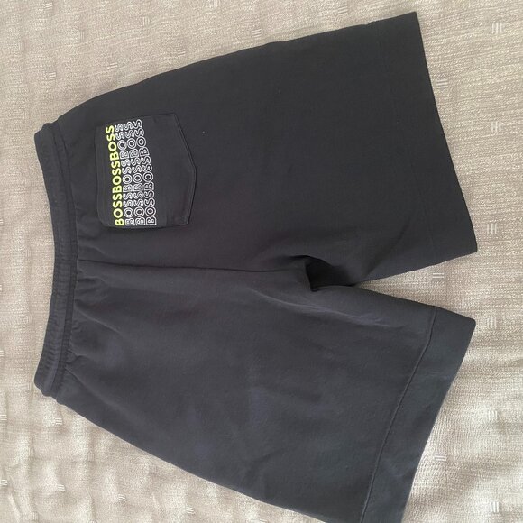 Hugo Boss Shorts - Picture 2 of 4